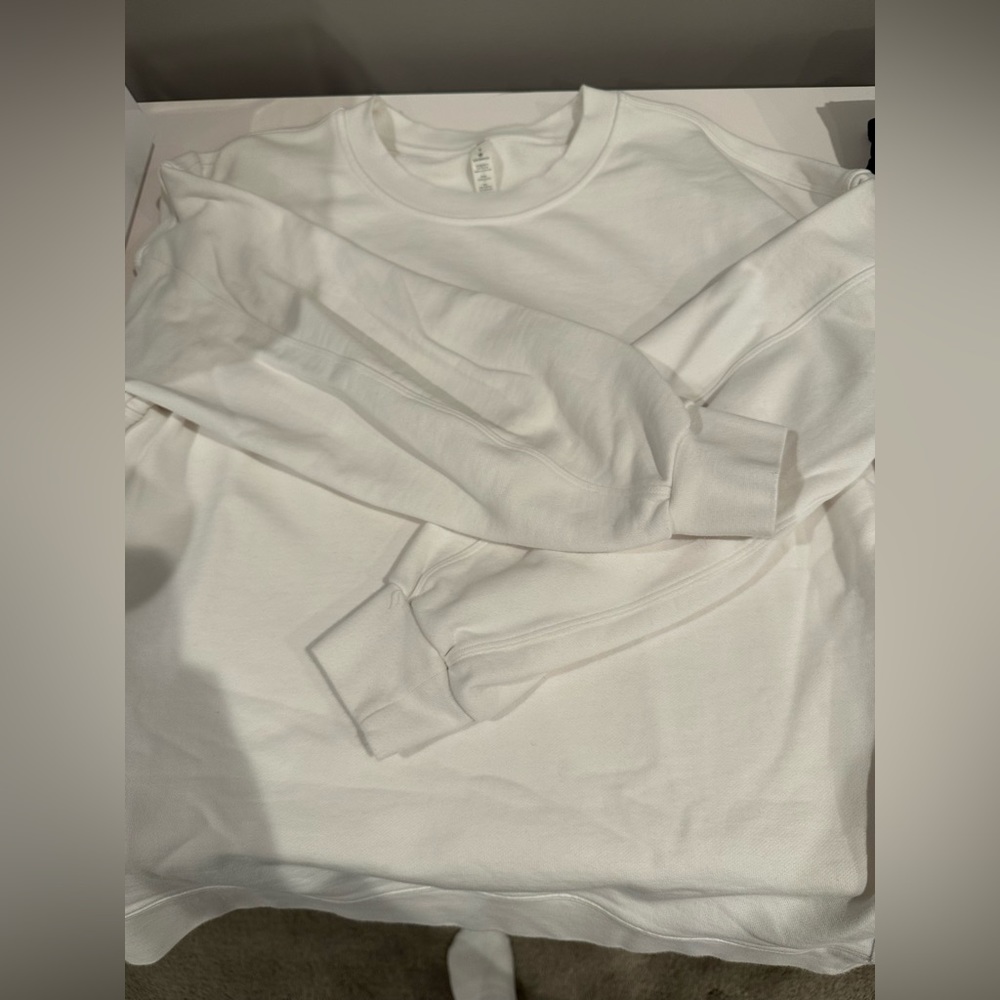 Lululemon crewneck sweatshirt